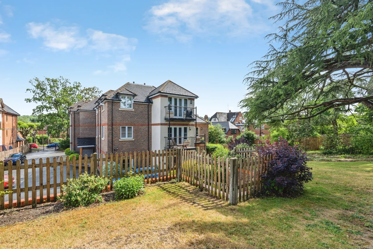 Meadrow, Godalming, GU7, photo 20
