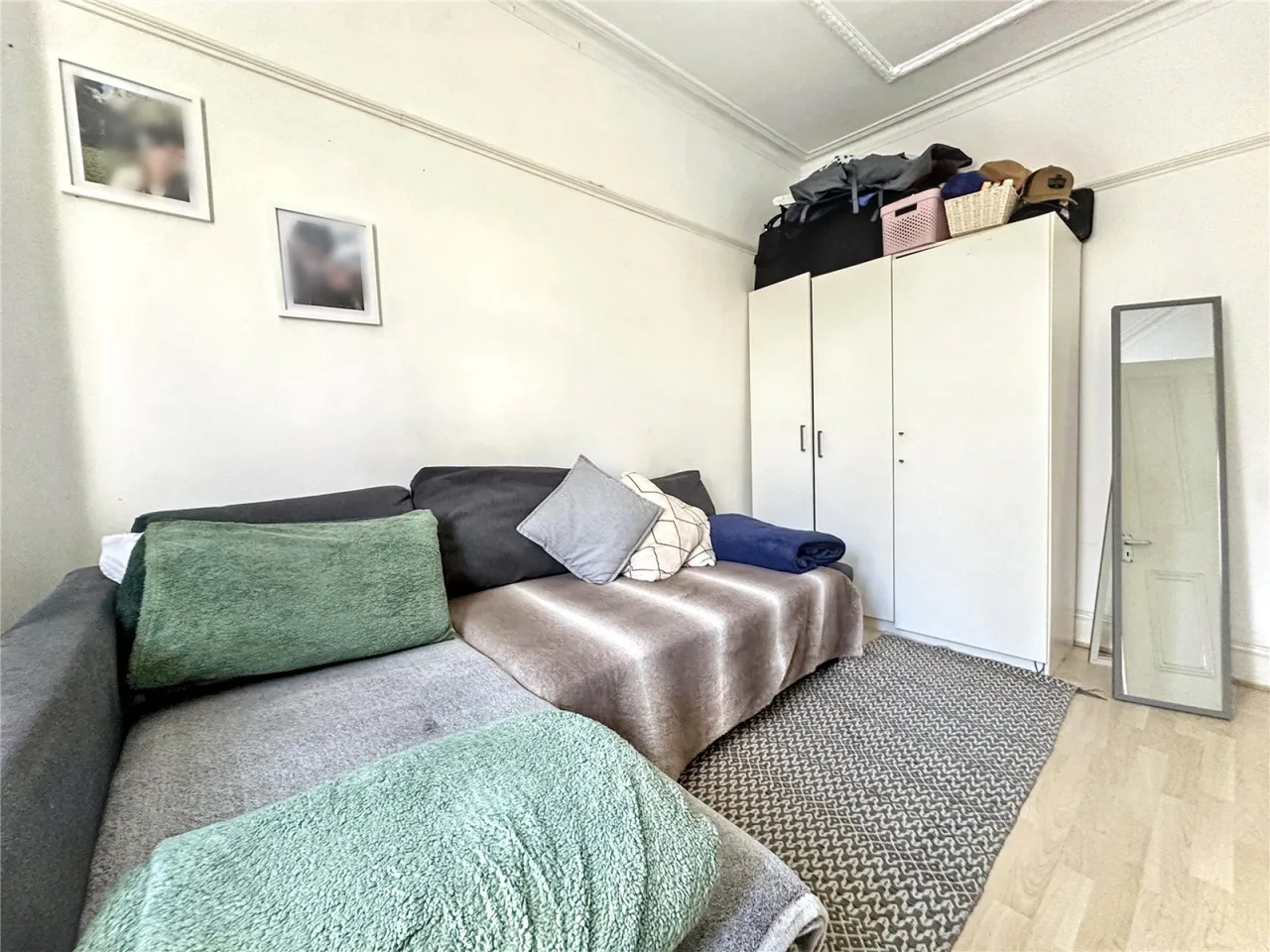 Prince Georges Avenue, Raynes Park, photo 4
