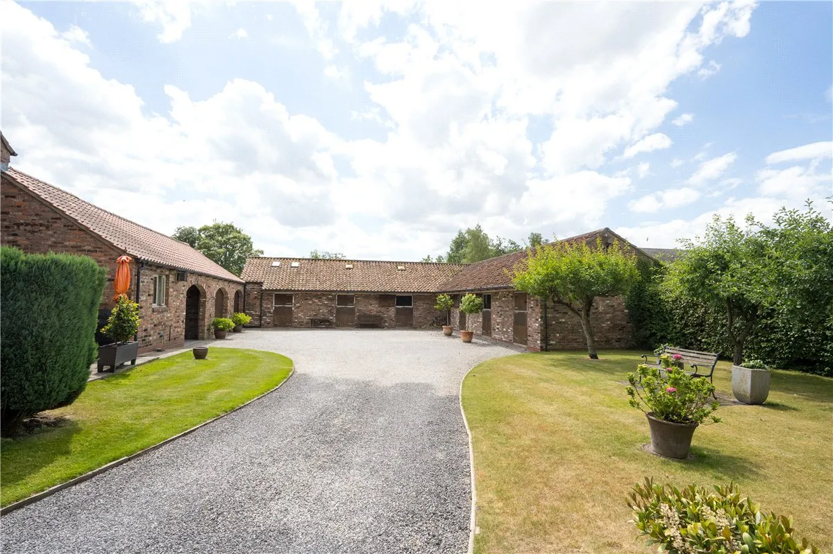 Lilling, Near York, YO60, photo 16