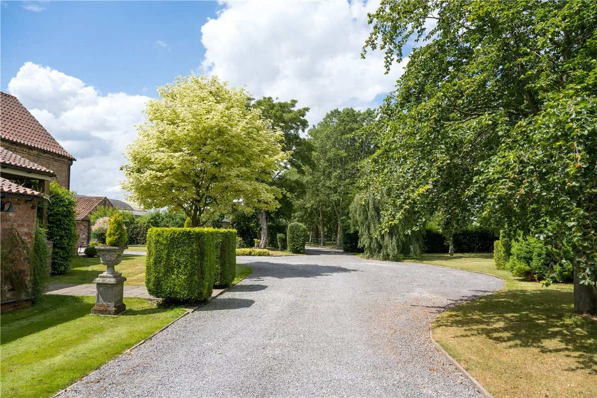 Lilling, Near York, YO60, photo 19