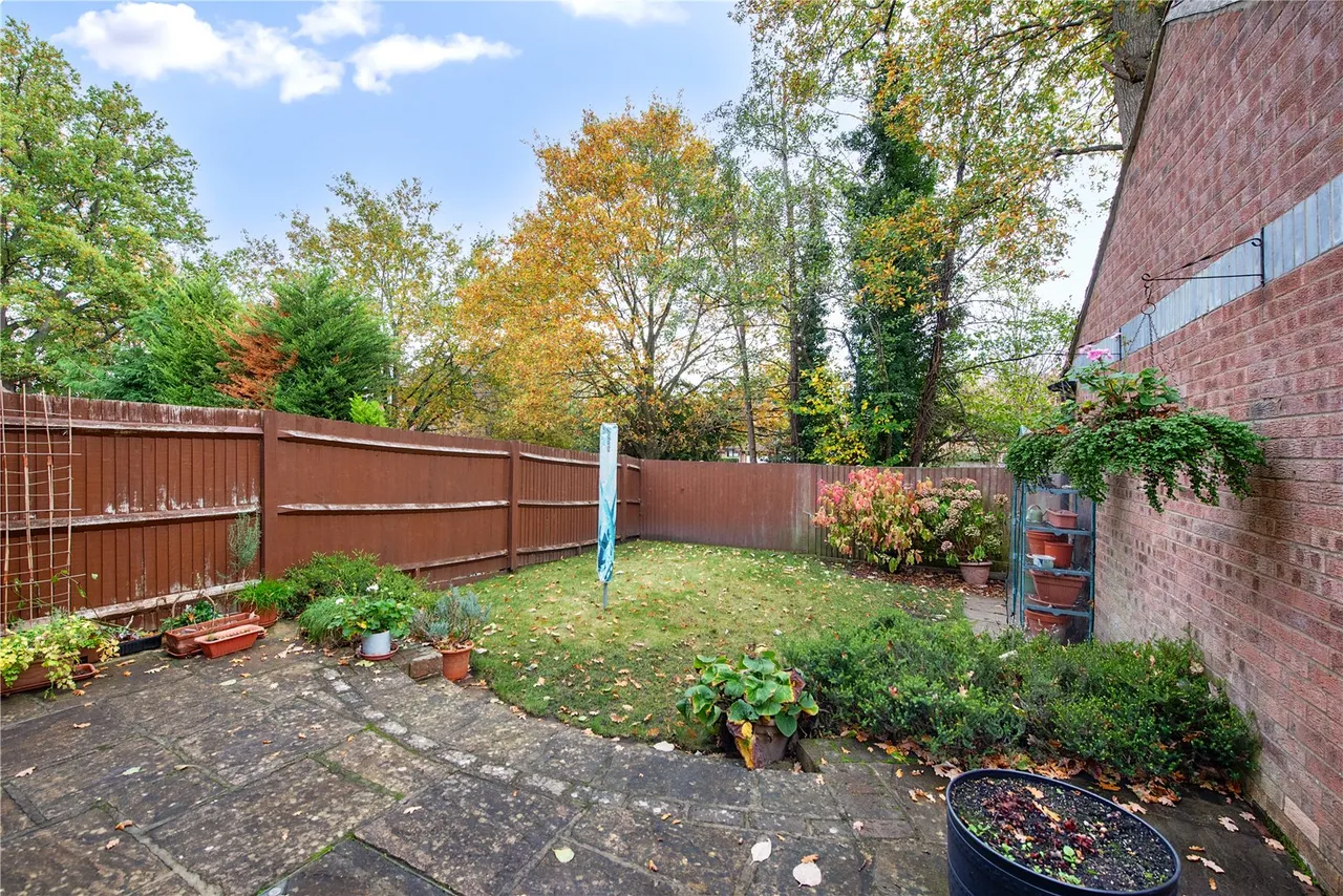 Beveren Close, Fleet, GU51, photo 8