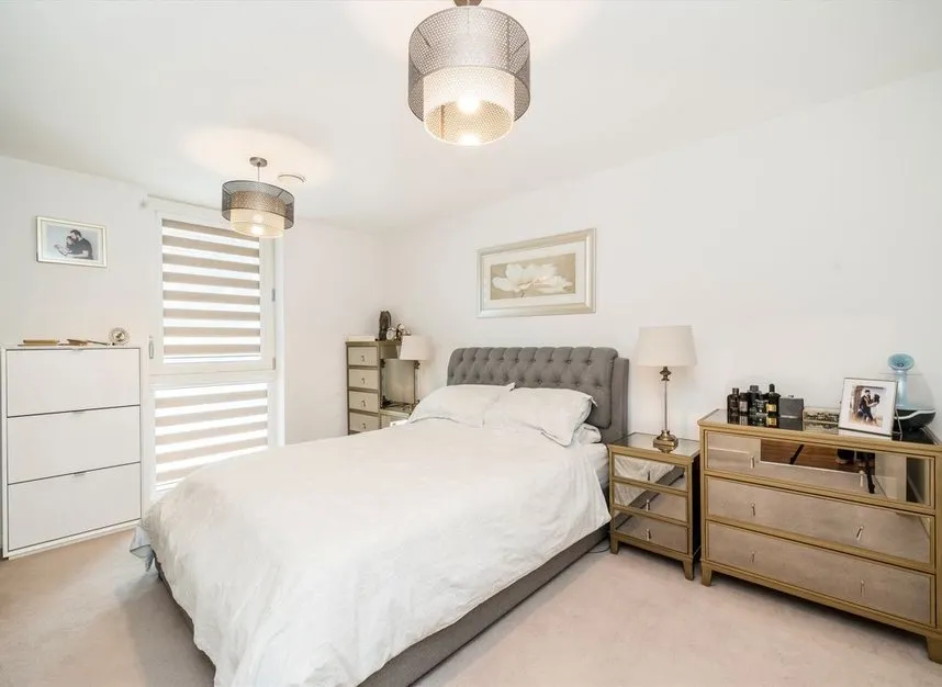 Baltic Avenue, Brentford, TW8, photo 6