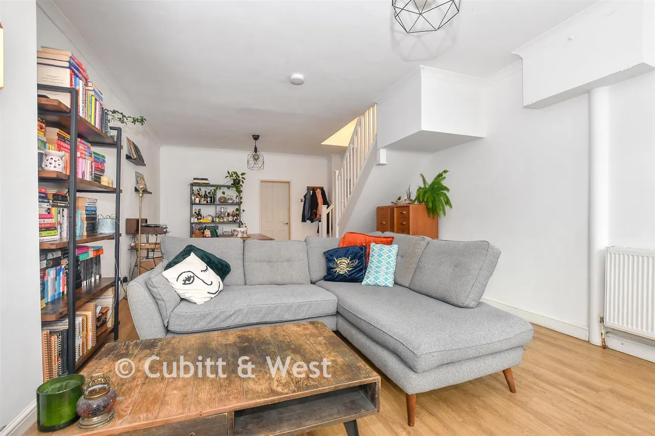 Whitworth Road, Copnor, PO2, photo 4
