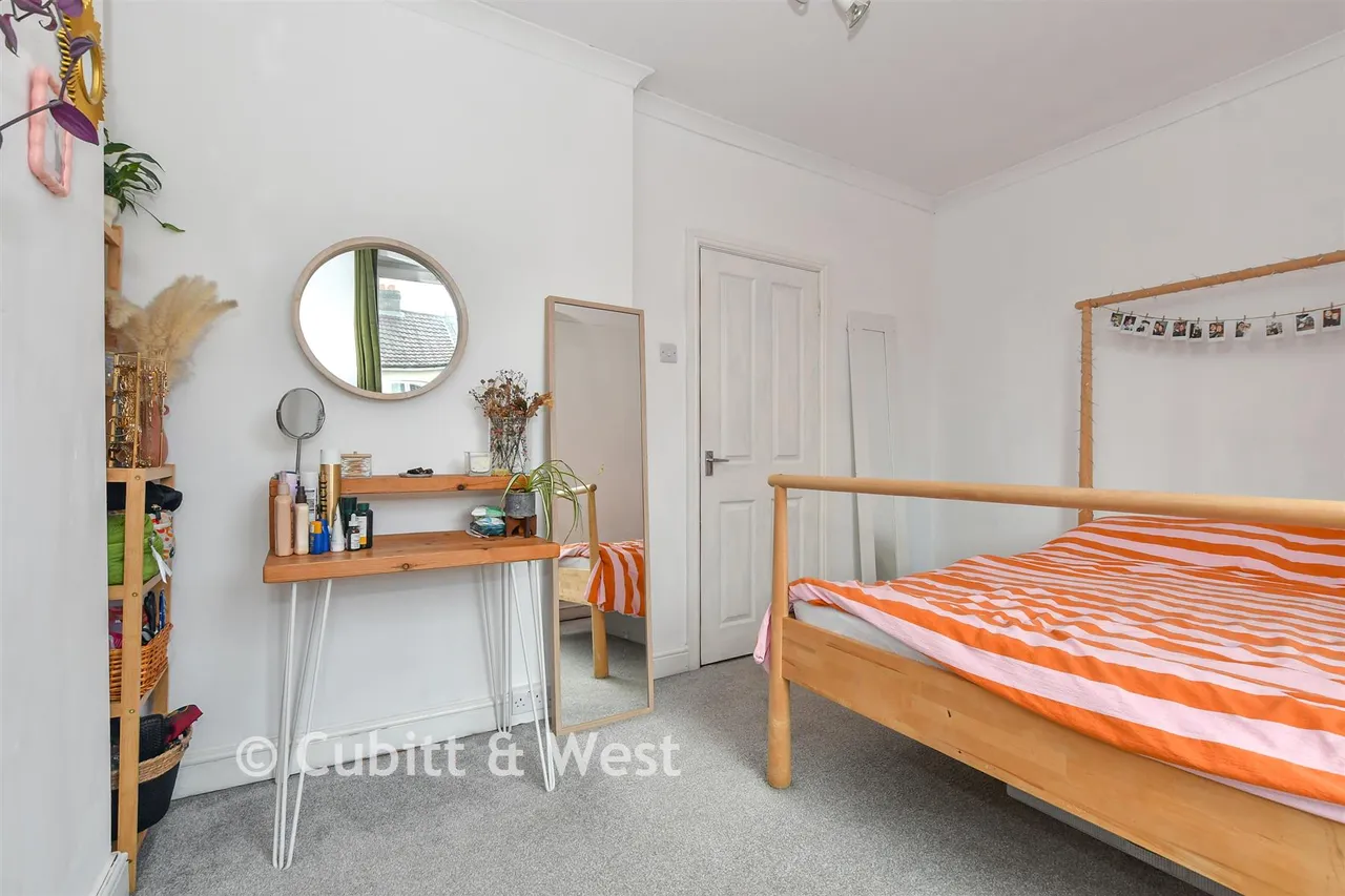 Whitworth Road, Copnor, PO2, photo 9