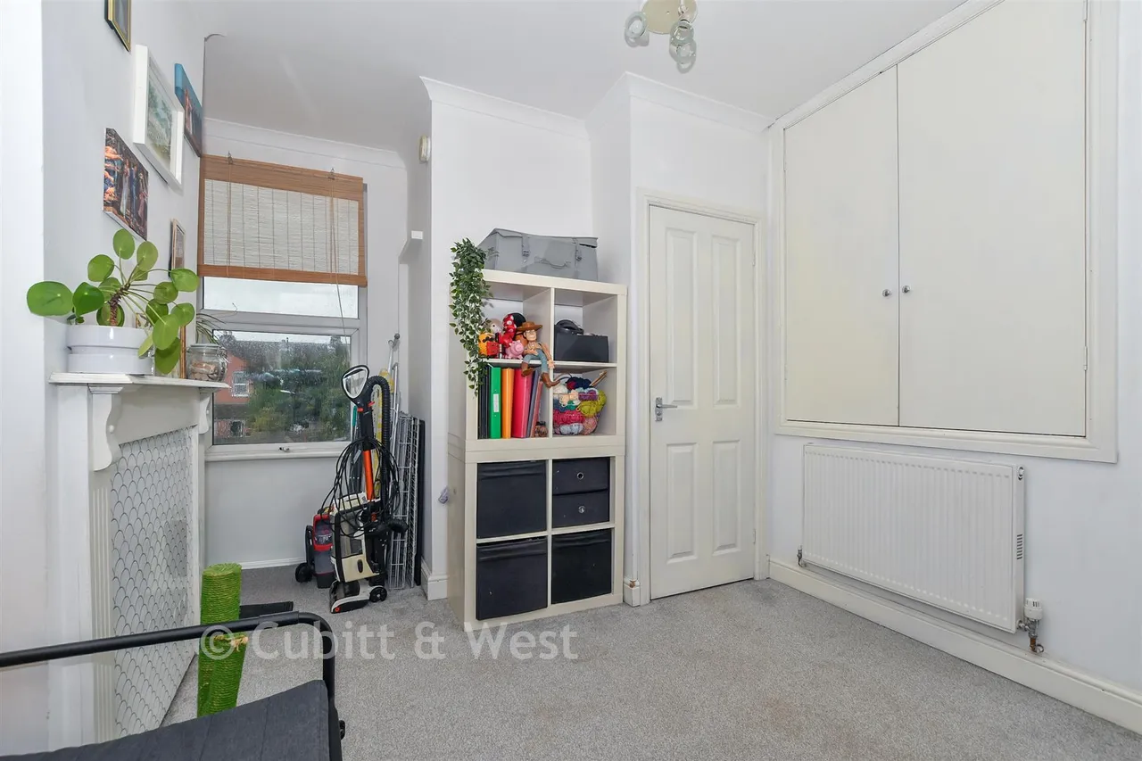 Whitworth Road, Copnor, PO2, photo 12