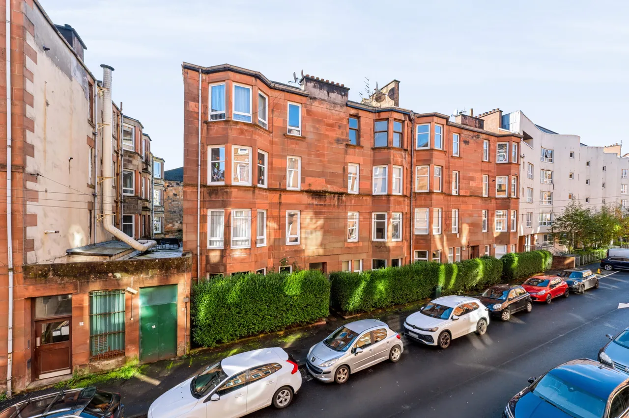 1 bed flat for sale, Trefoil Avenue, Shawlands, G41