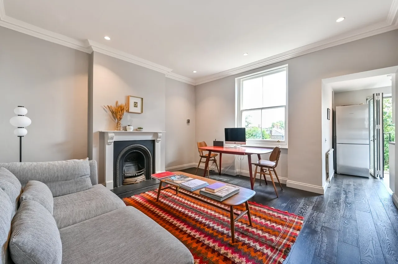 2 bed flat for sale — Top Floor, 38 St Augustines Road, London