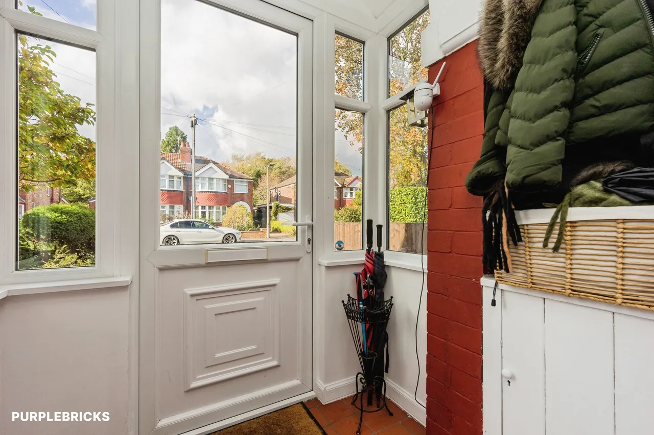 Sylvan Avenue, Altrincham, WA15, photo 2