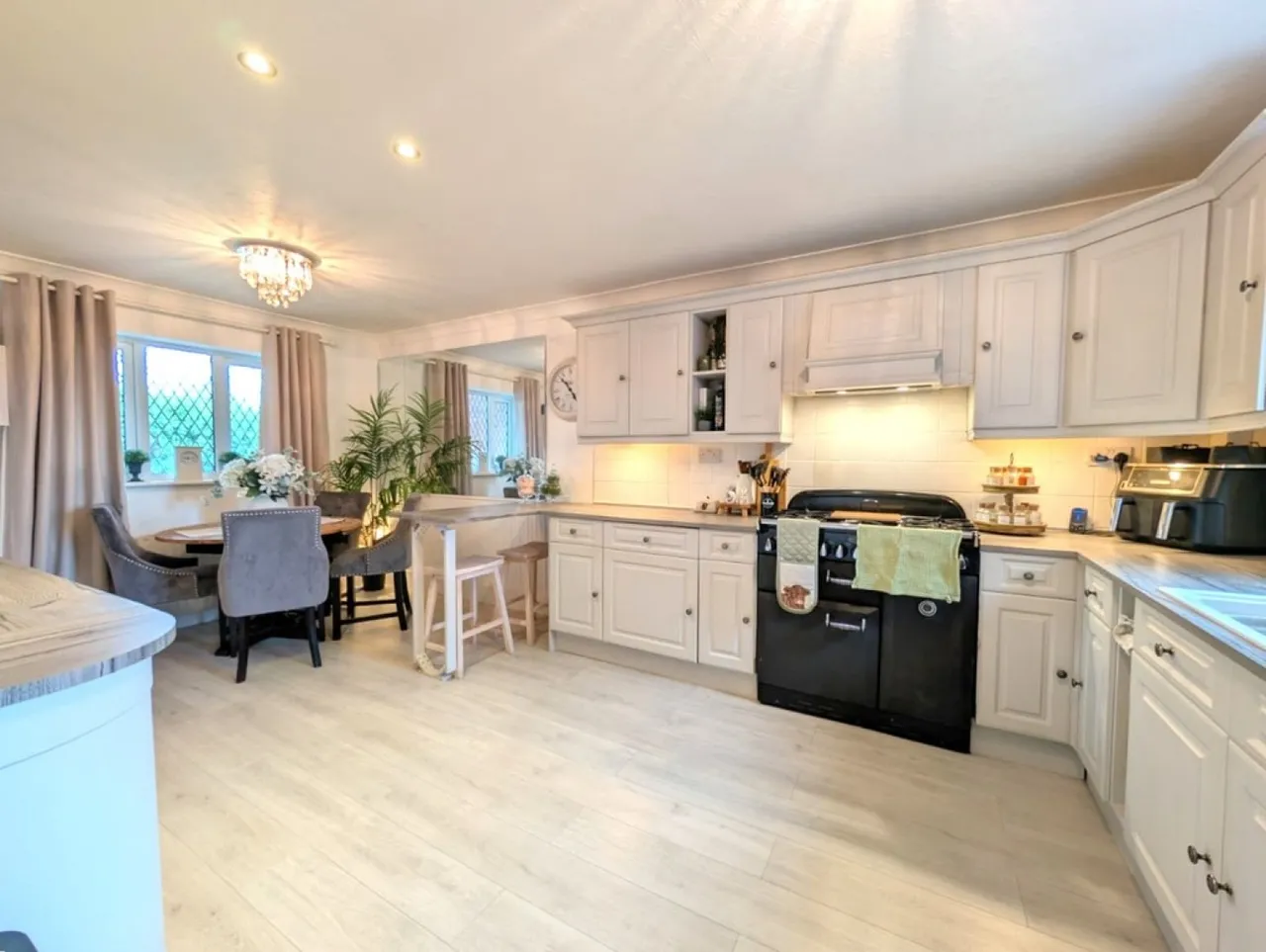 Brownlow Close, East Stoke, photo 7