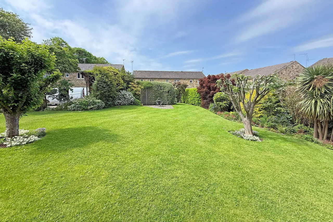 Ashdale Court Harlow Manor Park, Harrogate, HG2, photo 13