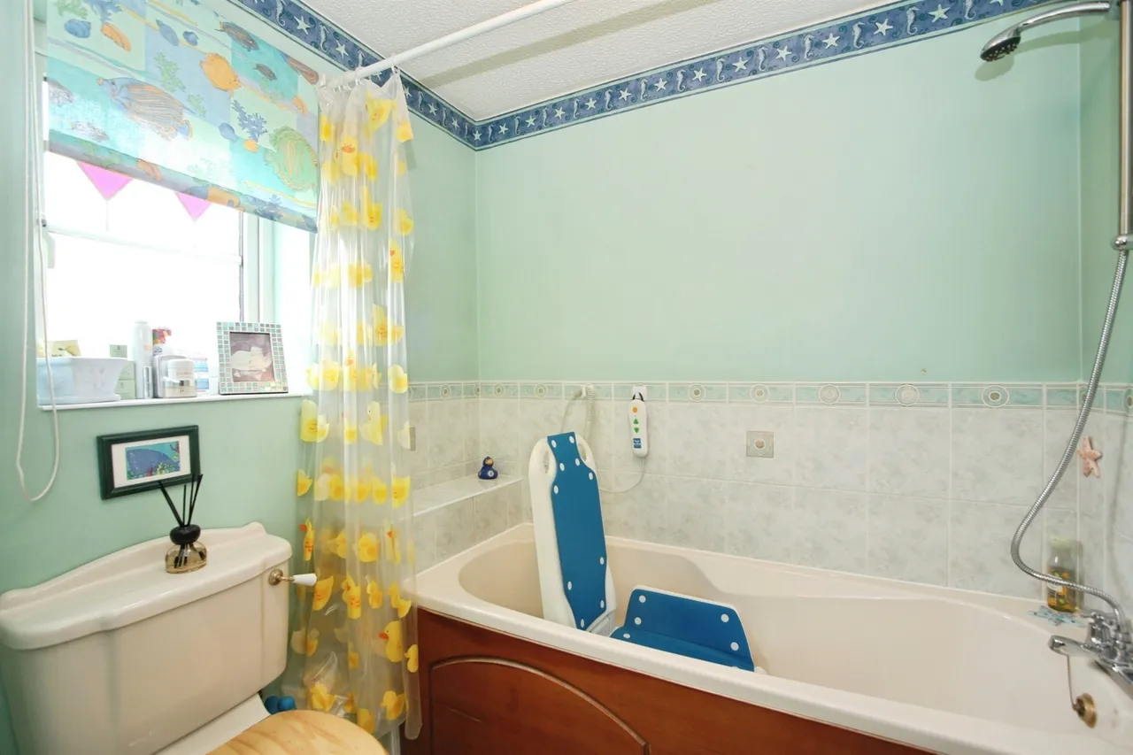 Squires Court PONTYPRIDD, CF38, photo 7