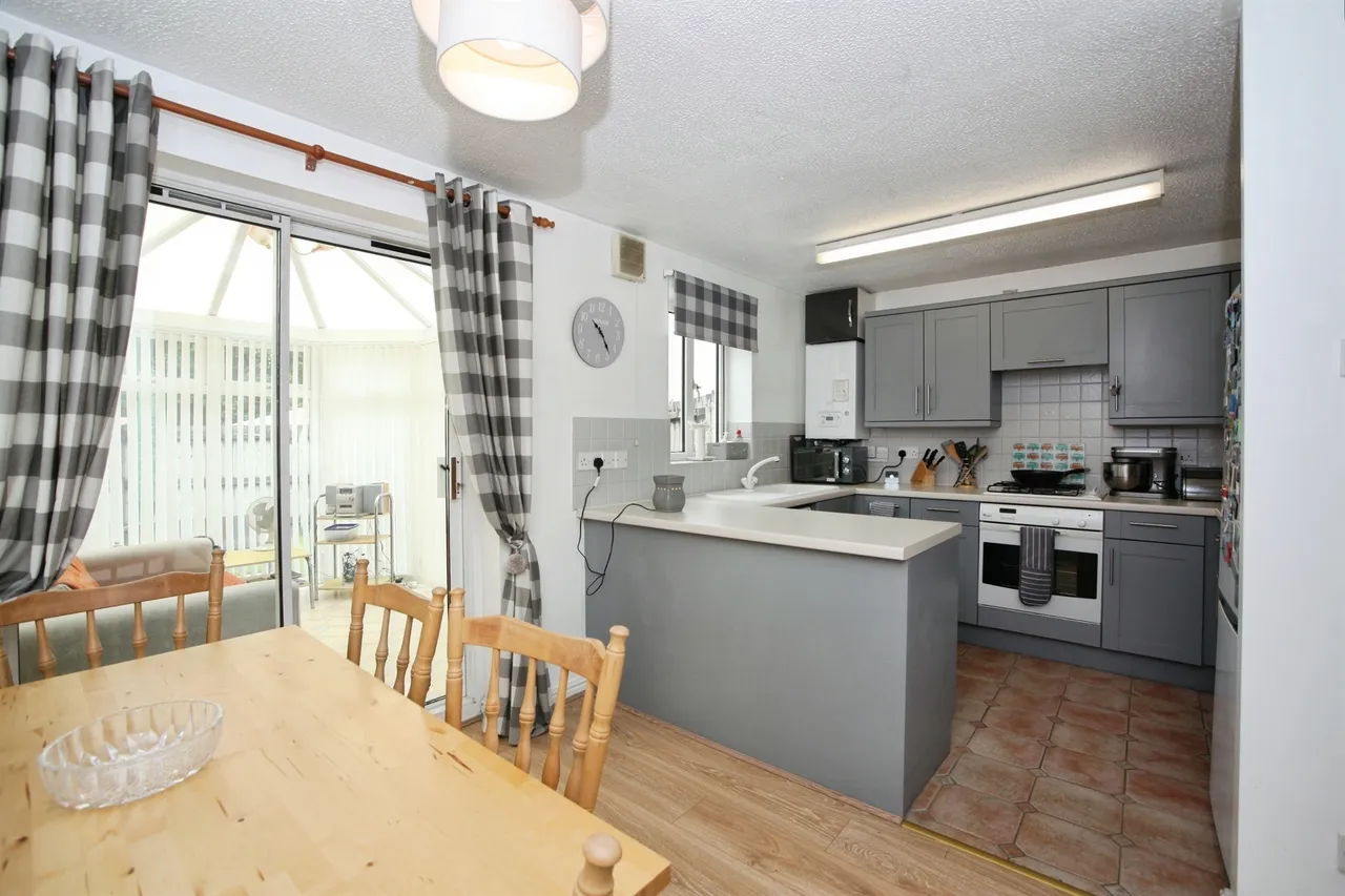 Squires Court PONTYPRIDD, CF38, photo 13