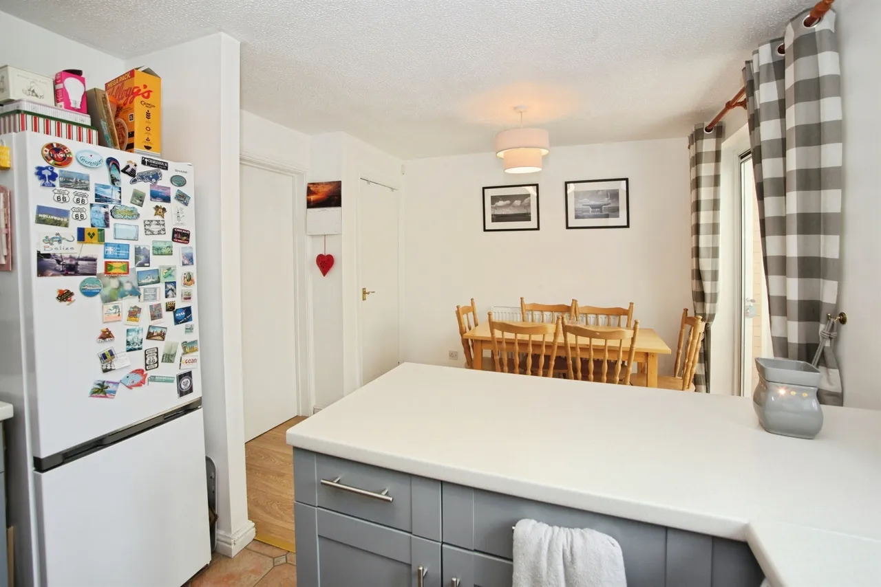 Squires Court PONTYPRIDD, CF38, photo 15