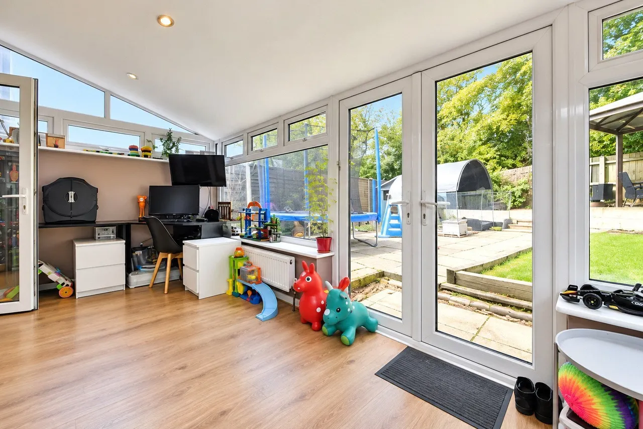 Cedar Road, Marple, Stockport, Greater Manchester, SK6, photo 13
