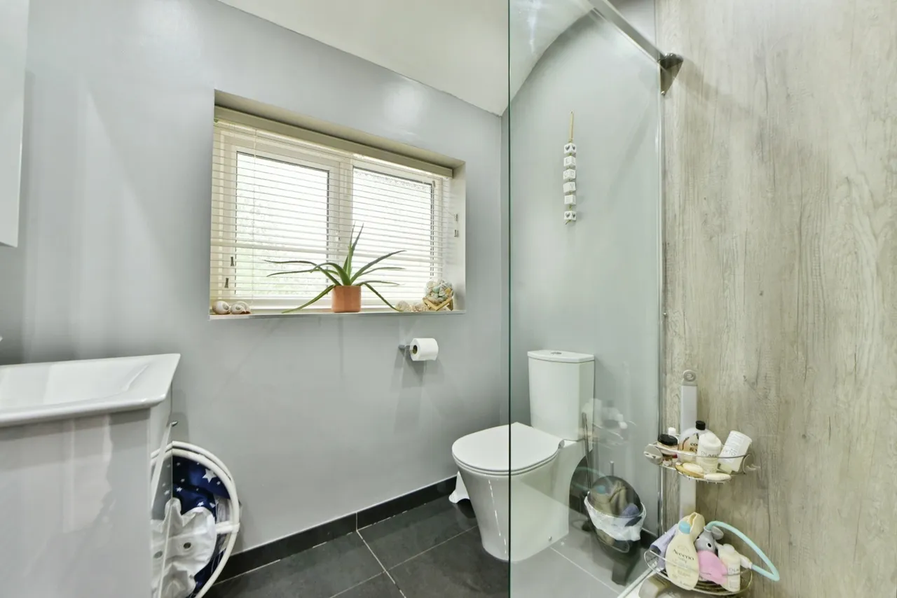 Cedar Road, Marple, Stockport, Greater Manchester, SK6, photo 16