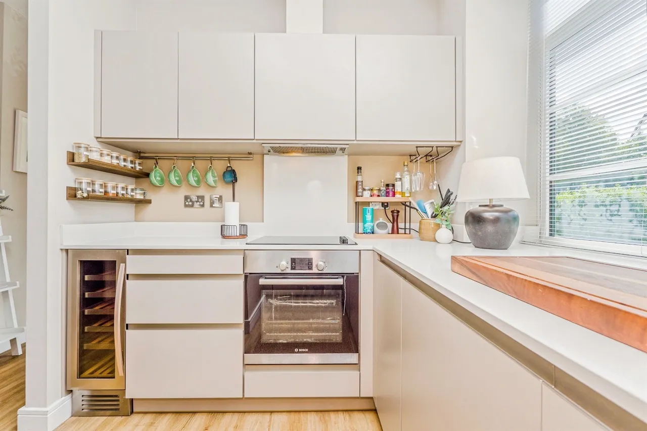 Romilly Crescent, Cardiff, photo 11