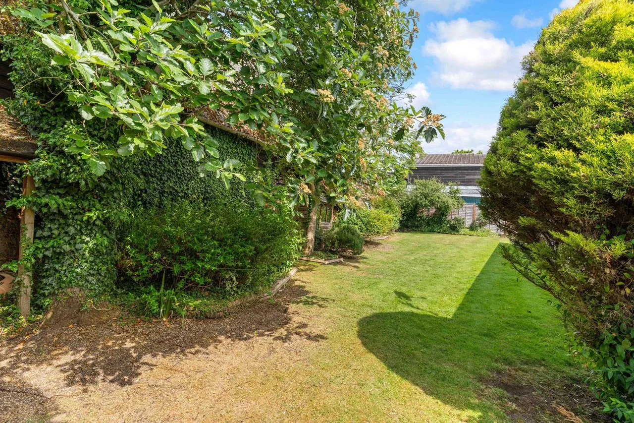 Rectory Close, Buckland, SG9, photo 31