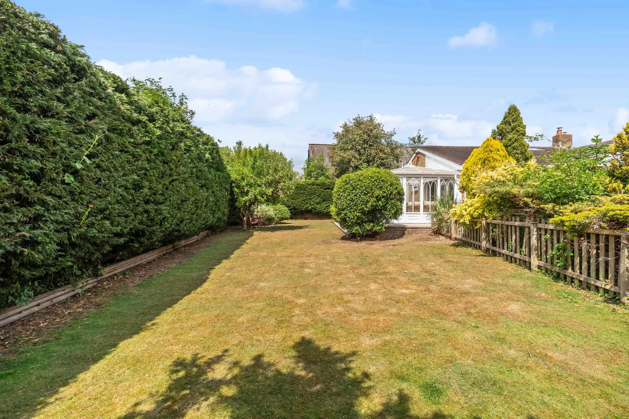 Rectory Close, Buckland, SG9, photo 9