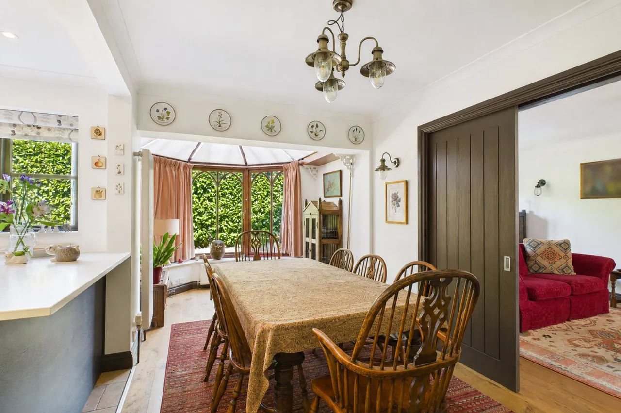 Red Cross Road, Goring On Thames, RG8, photo 5