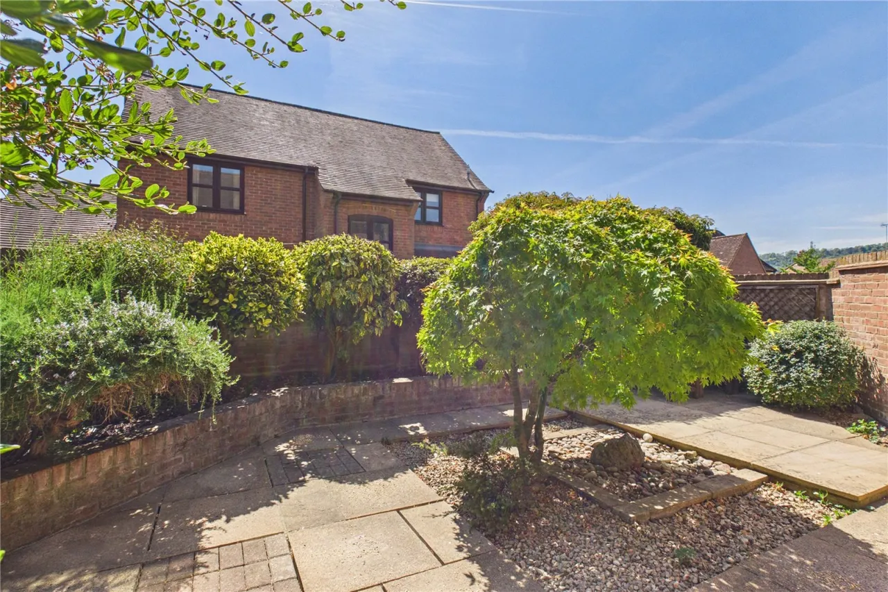 Red Cross Road, Goring On Thames, RG8, photo 11
