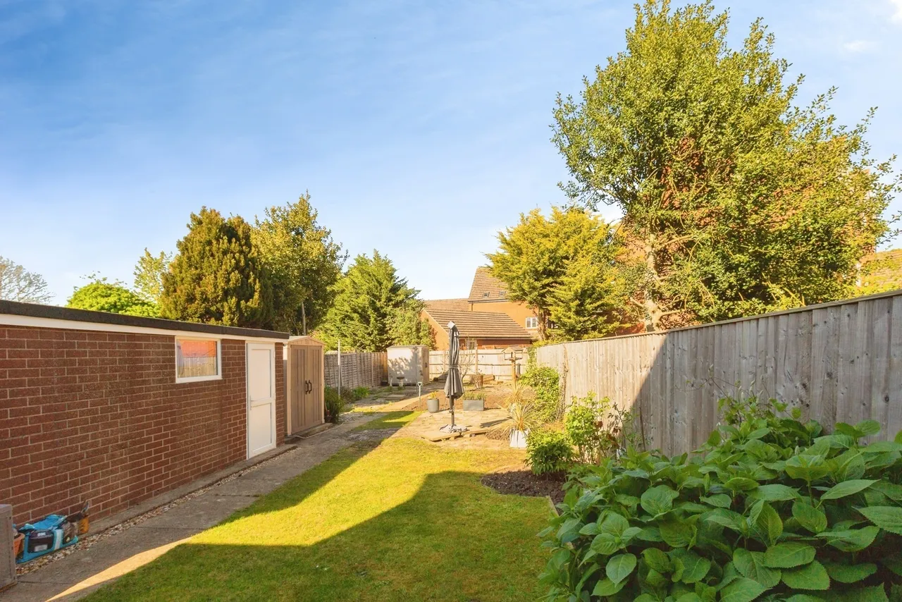Mandeville Road, Aylesbury, Buckinghamshire, HP21, photo 14