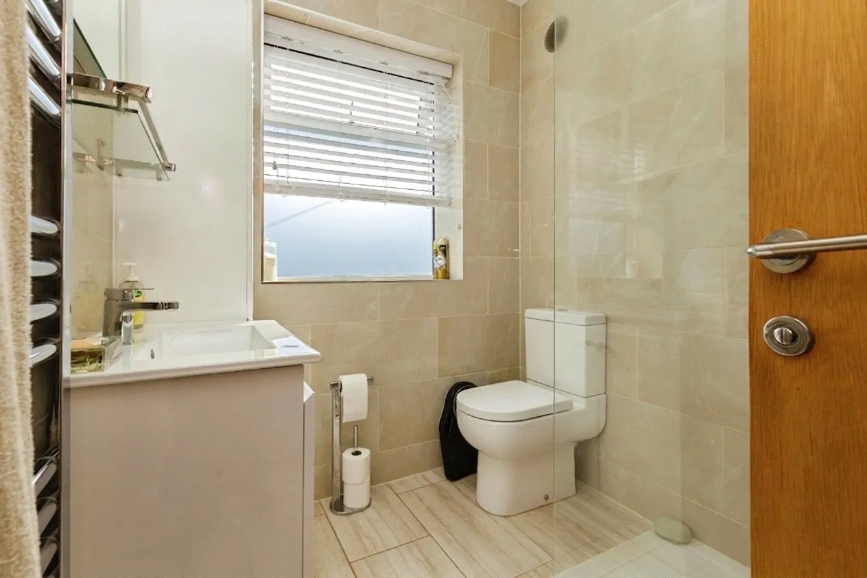 Mandeville Road, Aylesbury, Buckinghamshire, HP21, photo 18