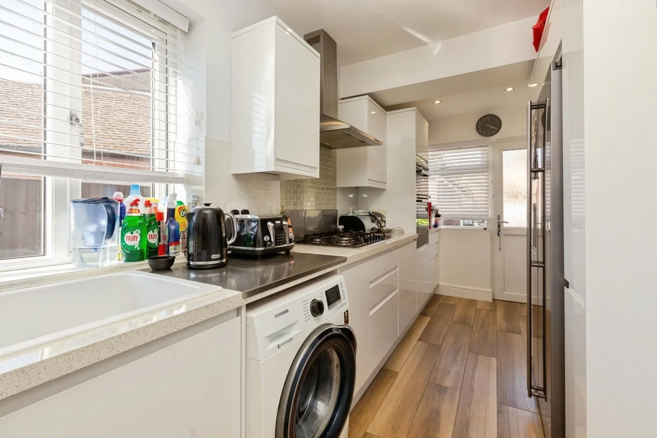 Mandeville Road, Aylesbury, Buckinghamshire, HP21, photo 8