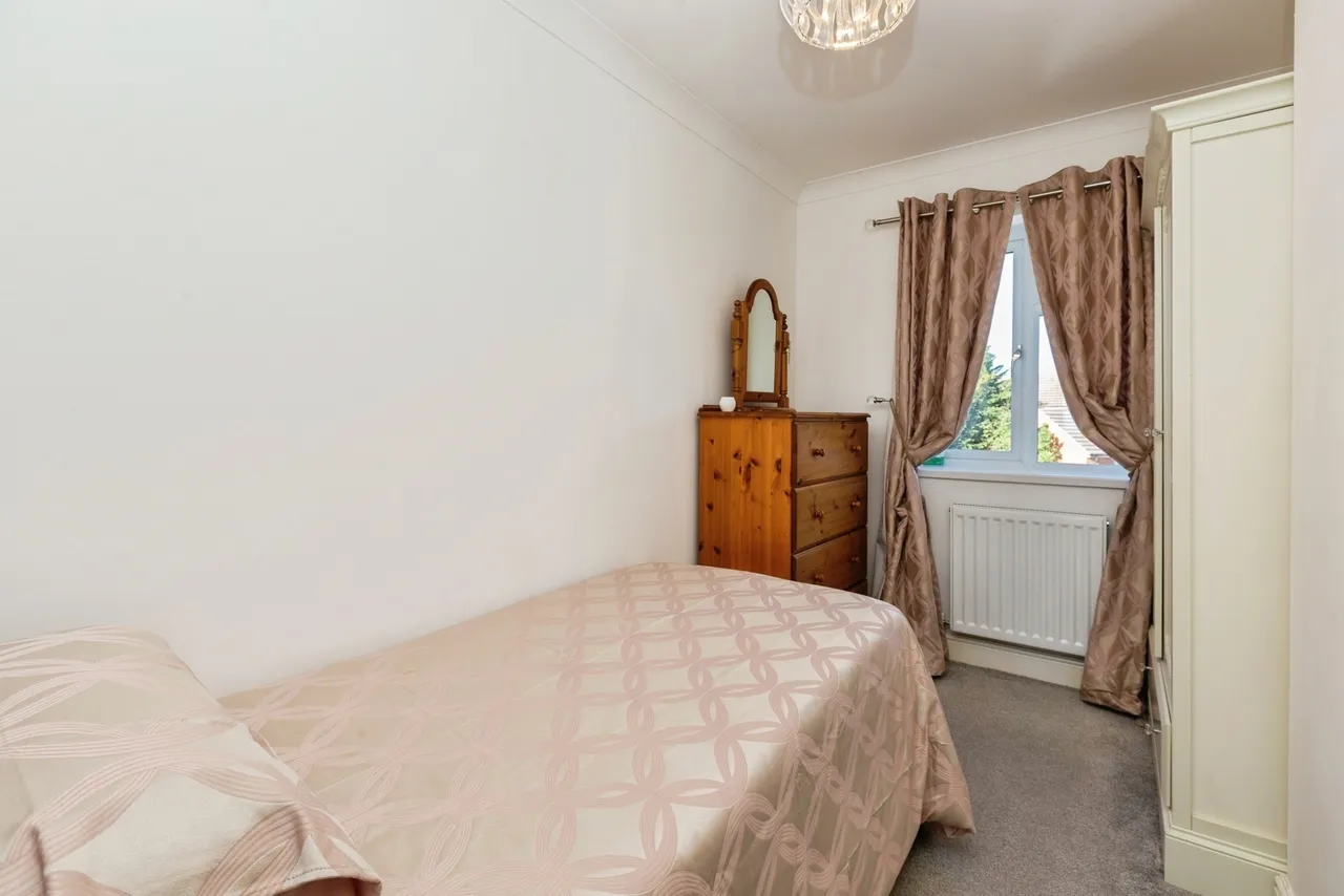 Mandeville Road, Aylesbury, Buckinghamshire, HP21, photo 17