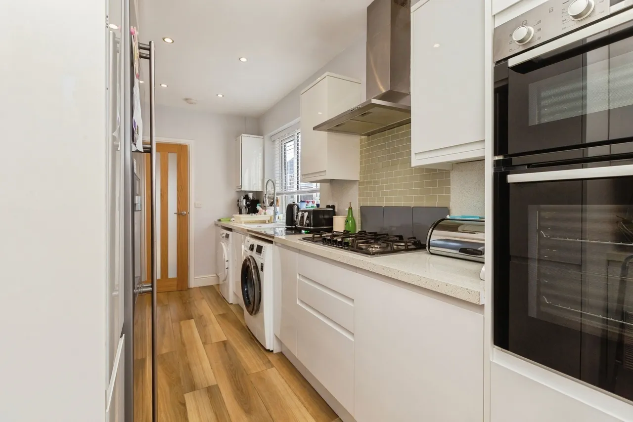 Mandeville Road, Aylesbury, Buckinghamshire, HP21, photo 9