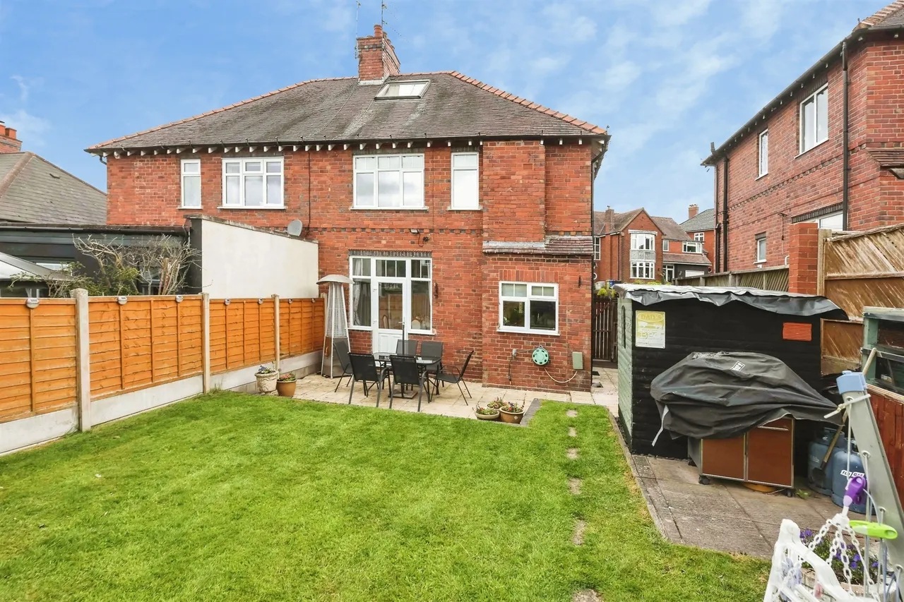 Perrins Lane, Wollescote, DY9, photo 11