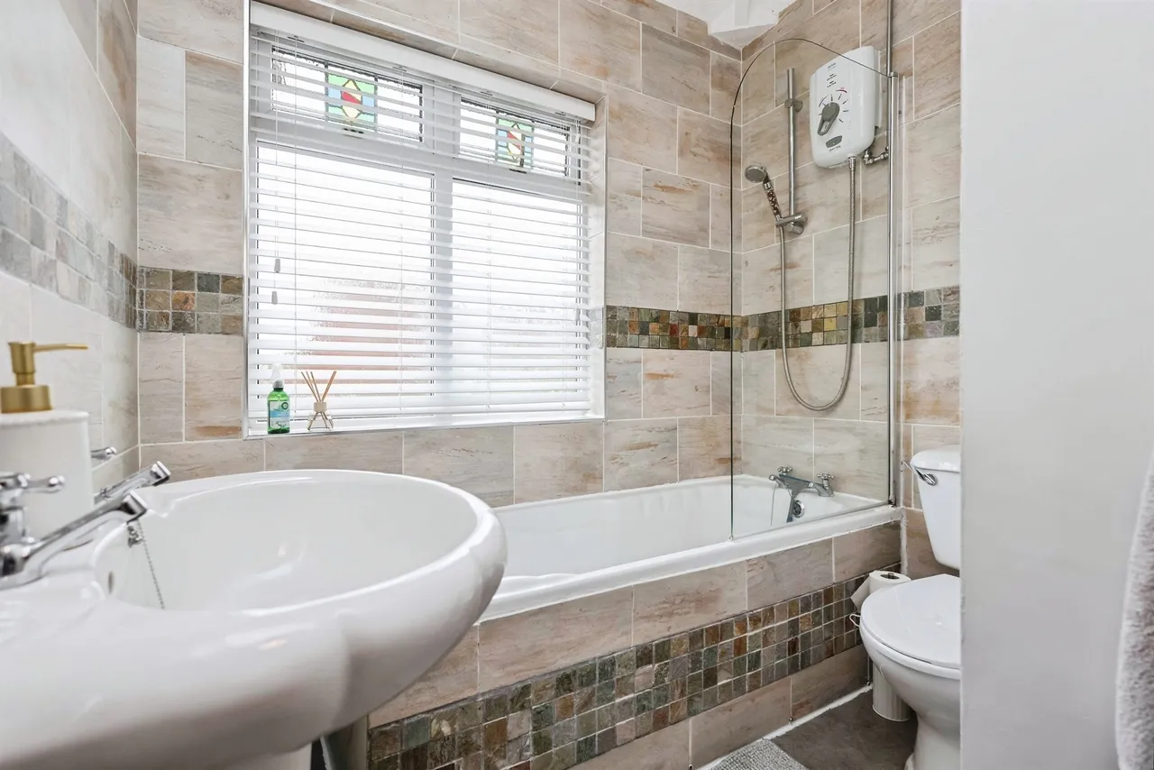 Perrins Lane, Wollescote, DY9, photo 10