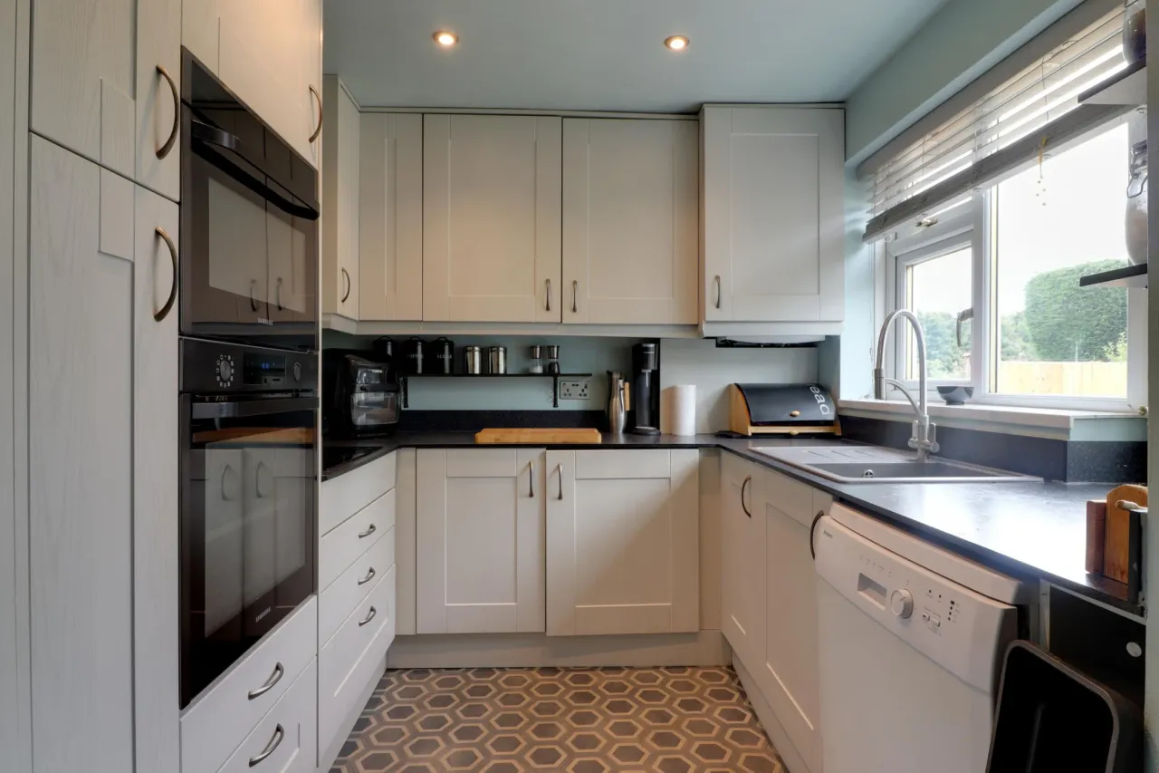 Athol Drive, Telford, photo 4