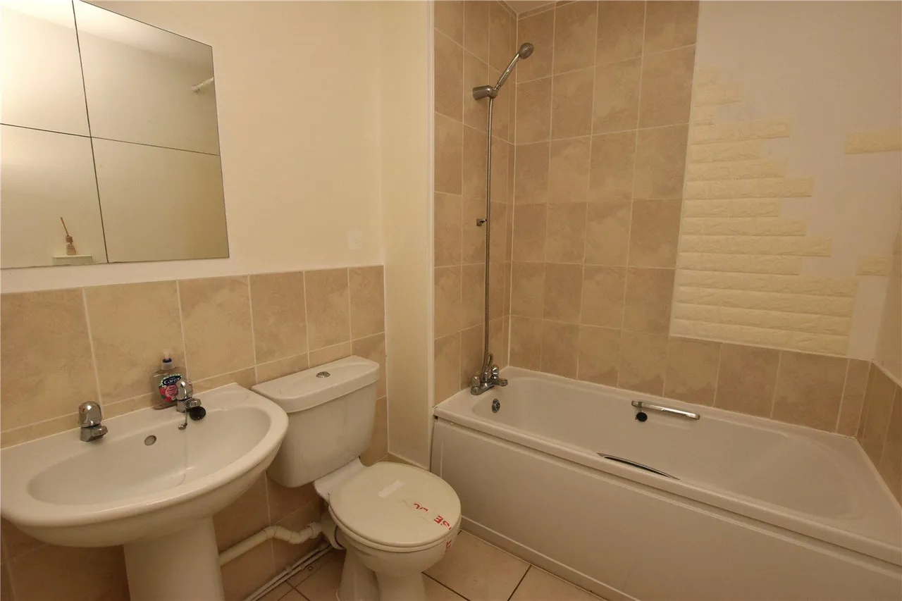 Otley Road, Bradford, BD3, photo 7
