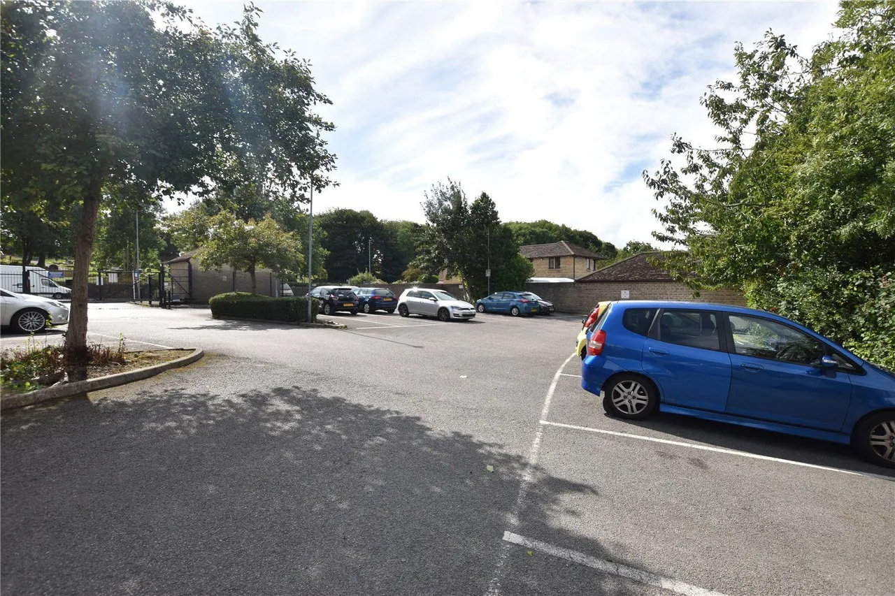 Otley Road, Bradford, BD3, photo 8