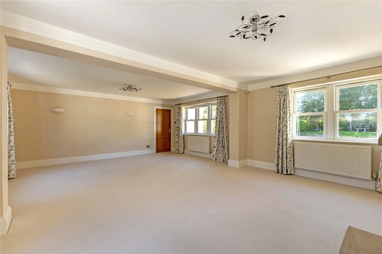 Lower Pennington Lane, Pennington, SO41, photo 7