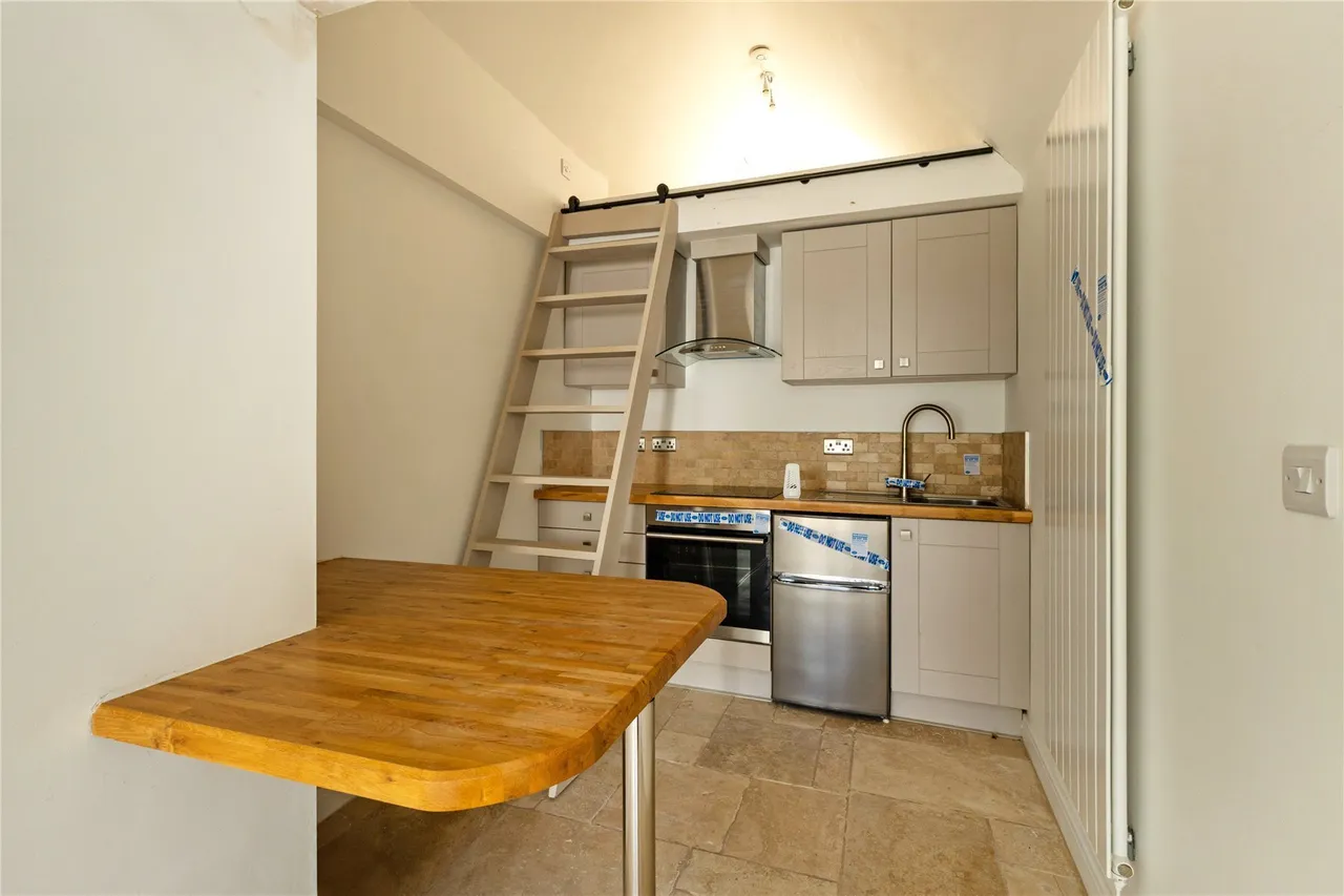 Lower Pennington Lane, Pennington, SO41, photo 10