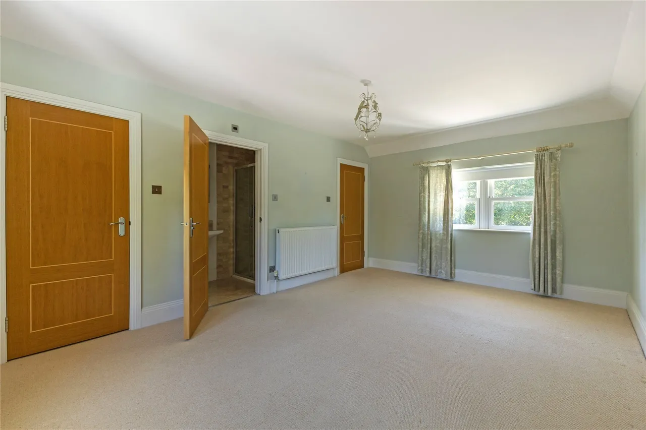 Lower Pennington Lane, Pennington, SO41, photo 19