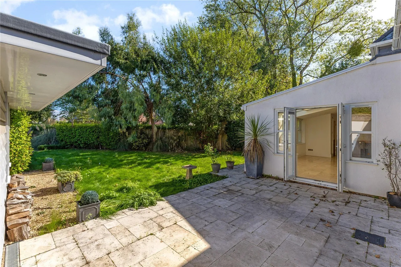 Lower Pennington Lane, Pennington, SO41, photo 14