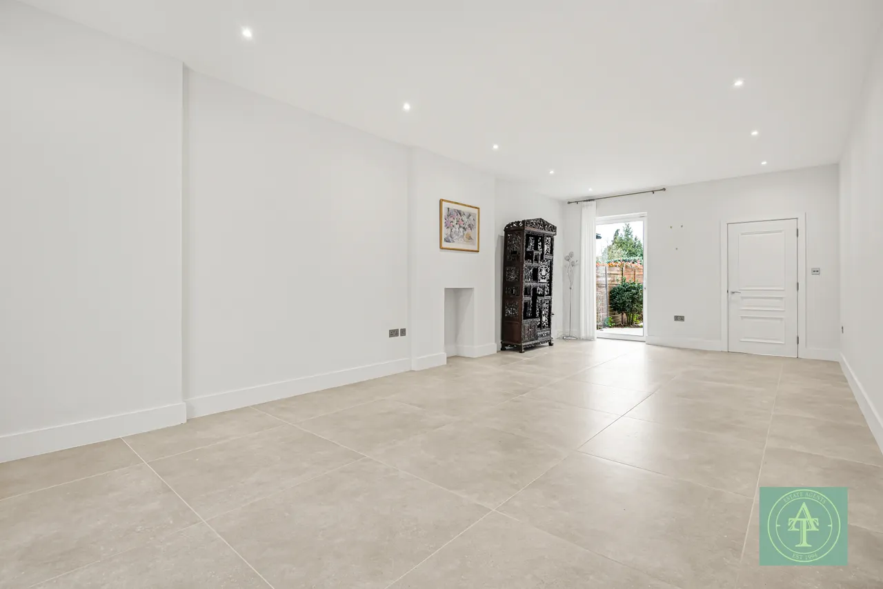 Willenhall Avenue, New Barnet, Hertfordshire, EN5, photo 12