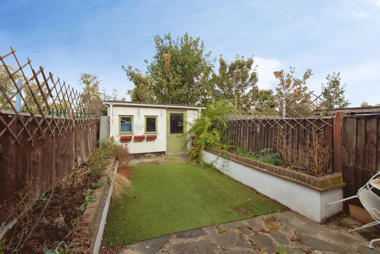 Lambourne Road, Barking, IG11, photo 4