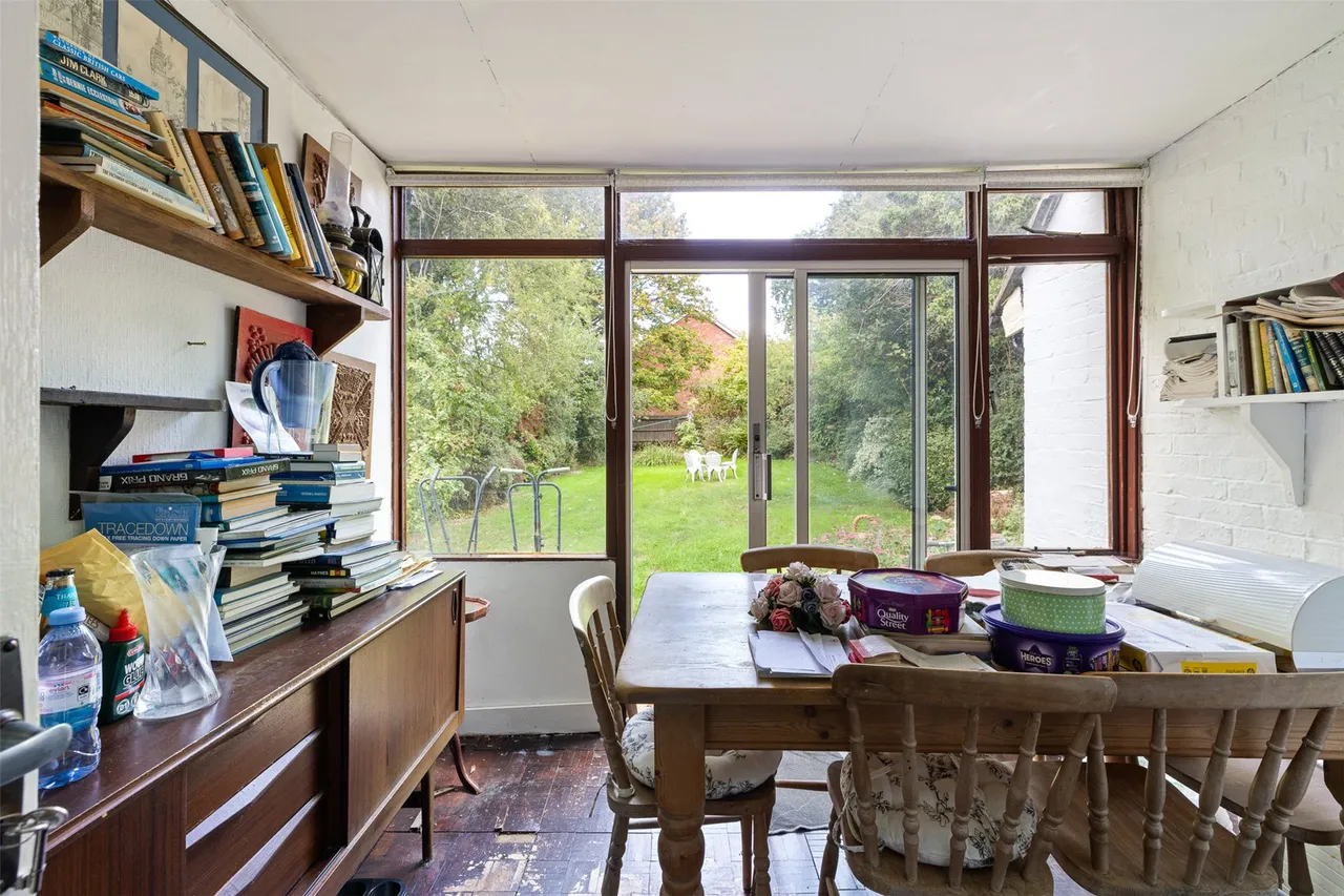 Longmoor Road, Liphook, GU30, photo 2