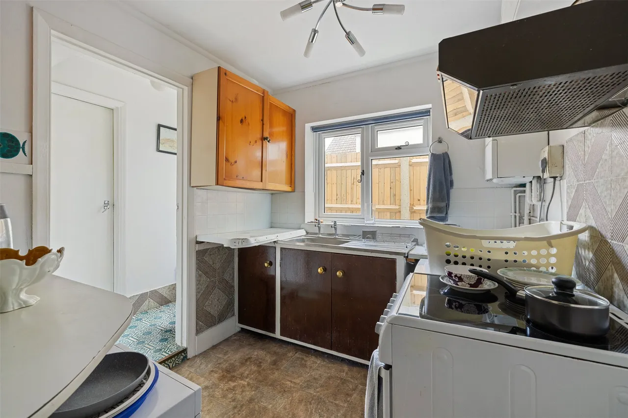 Longmoor Road, Liphook, GU30, photo 3