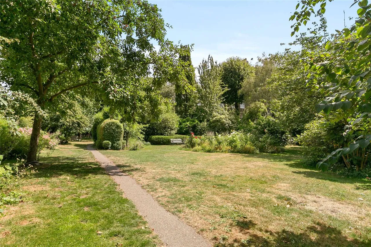 Elgin Crescent, Kensington and Chelsea, London, W11 2JU, photo 11