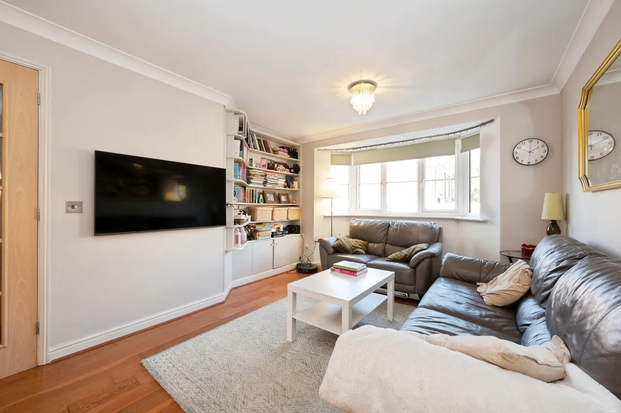 Sherriff Close, Esher, KT10, photo 5