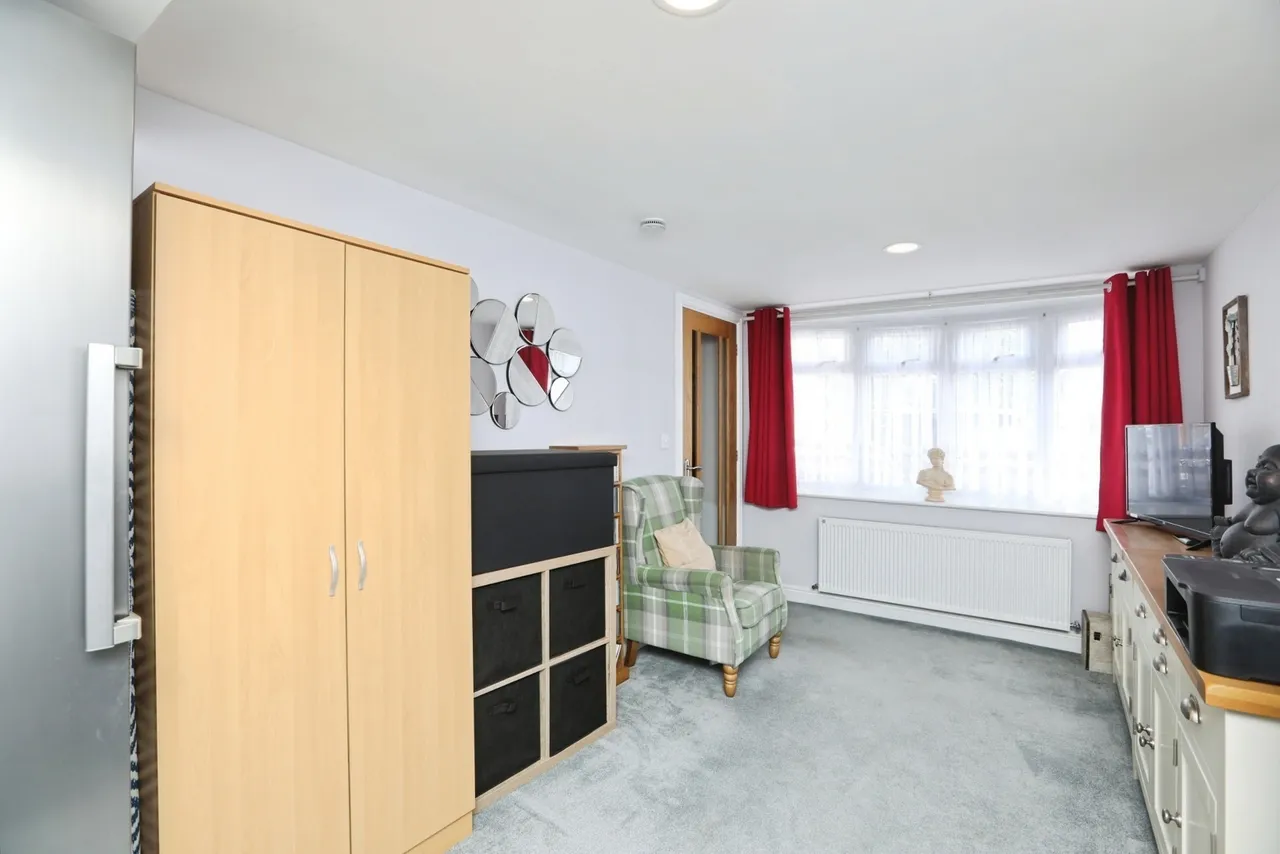 Laxton Way, Sittingbourne, Kent, ME10, photo 6