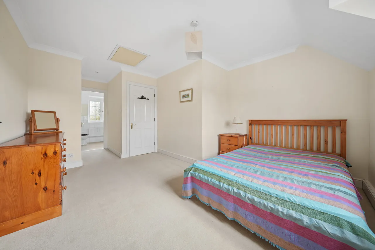 Swan Court, Witney, OX28, photo 8