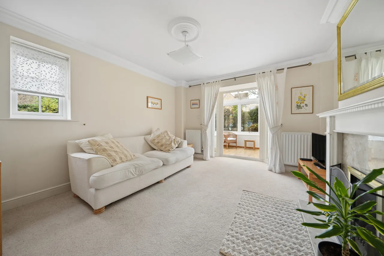 Swan Court, Witney, OX28, photo 7