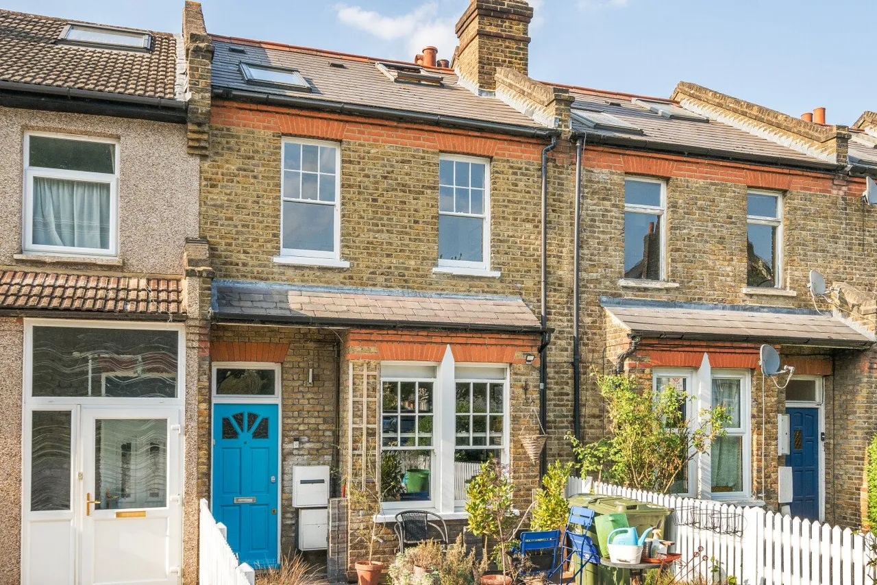 2 bed flat for sale, Carnac Street, West Norwood, SE27