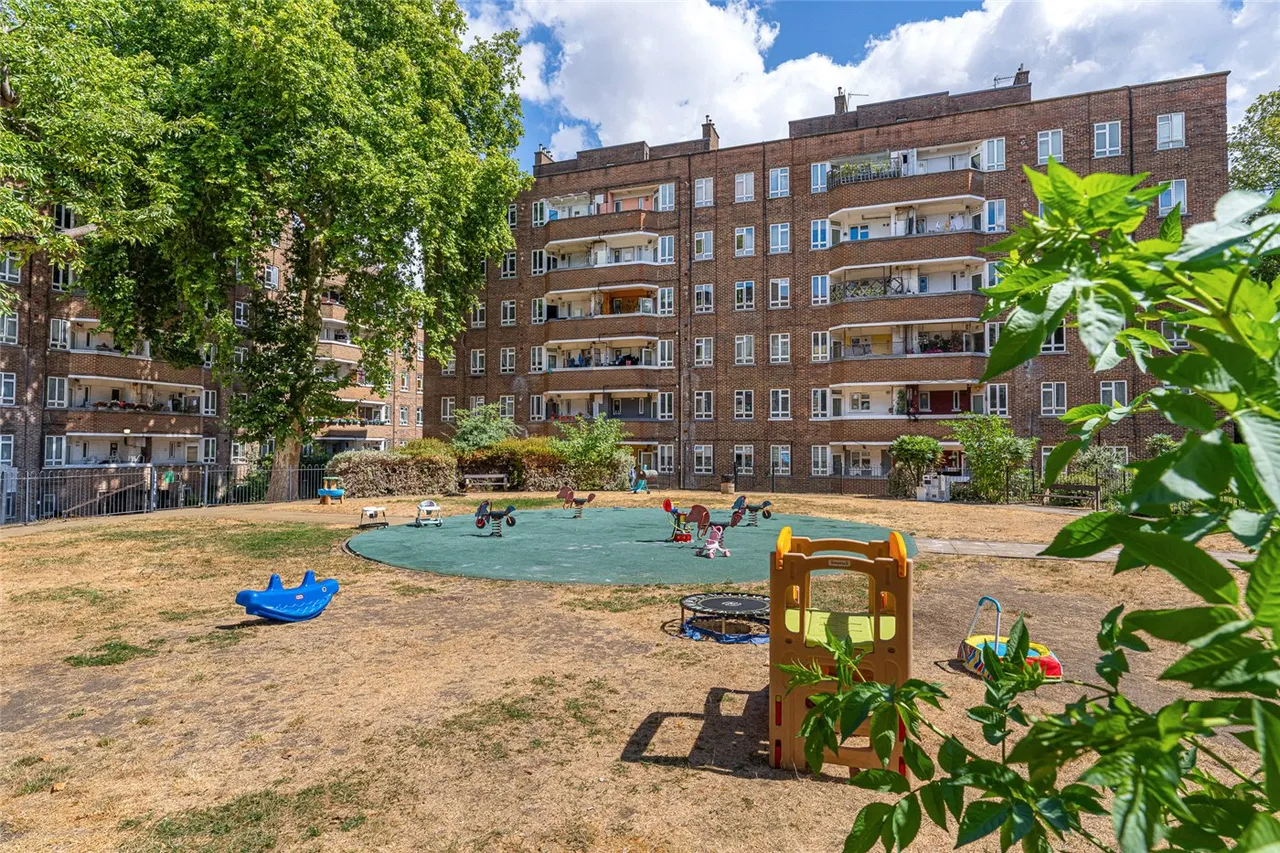 Primrose Hill Court, King Henrys Road, London, NW3, photo 2