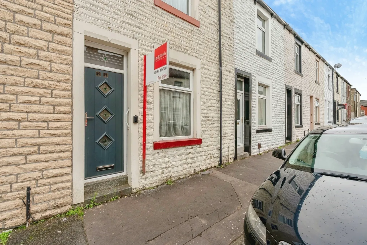 2 bed house for sale, Claughton Street, Burnley, BB10